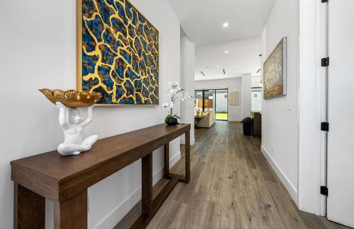 7 BR double house with parking and a backyard in LA - Foto 22