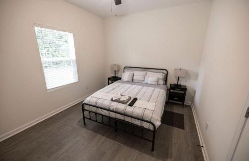 4 Min to Downtown - 10 Min to Elon - Washer and Dryer - Foto 21