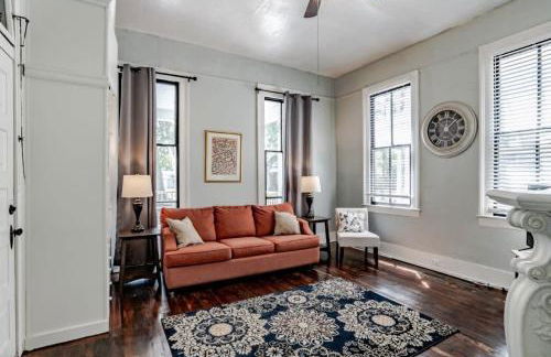 Mins from Downtown & Dining, Dauphin Darling 2 - Photo 14