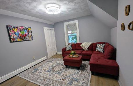 Charming 3BR near Boston, Airport and Beach with parking - Foto 4