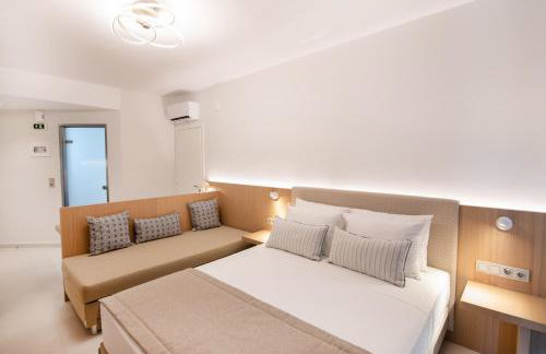 Diamond Kyparissia Suites - Photo 23