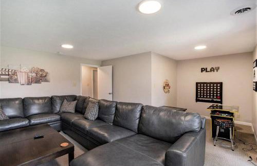 Smitten in da Mitten - 18 acres, Arcades, High Spd Web, Hot Tub, Pond! - Foto 24