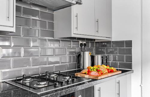 Spacious Bedford House Sleeps 6 Superfast WiFi Weekly Rates - Foto 34