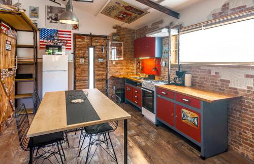 Industrial style studio house Eni, with Parking, BBQ, AC in Marčana, Ferienwohnung - Foto 16