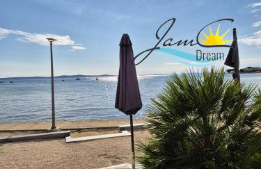 JamC Dream Familientraum direkt am Meer mit beheiztem Pool - Photo 5