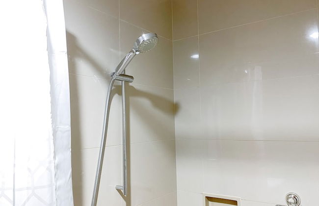 Warm And Elegant 2Br At The Kensington Royal Suites Apartment - Photo 20