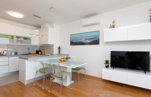 Split Sky Apartment - Foto 9