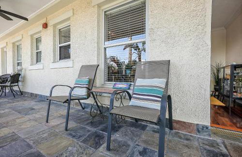 Wine-Dine-Sunshine Cozy Flat in The Heart of DTSP - Foto 17