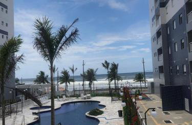 Apto frente o mar com 3 piscinas Wi-Fi gratuito aceito pet - Foto 73