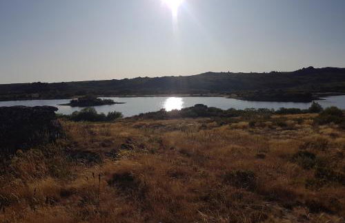 Abrigo Montesinho - Foto 26