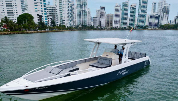 Lancha Santa María lista para navegar