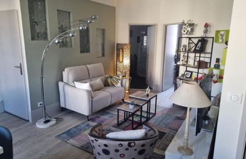 Calme et confort centre ville avec parking privé - Foto 2