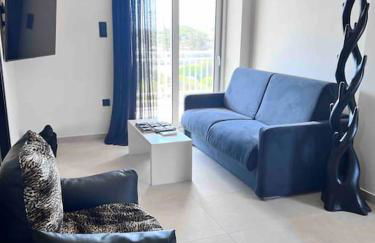 Lagonisi 2 bedroom luxury Apartment by the sea! - Photo 1