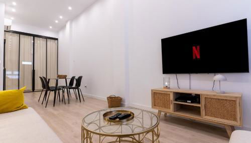 Apartamento moderno recién reformado con patio en el centro de Elche - Foto 3