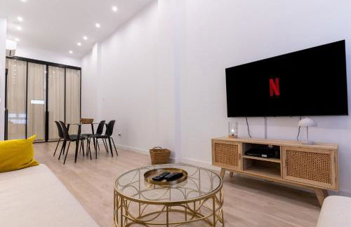 Apartamento moderno recién reformado con patio en el centro de Elche - Foto 3