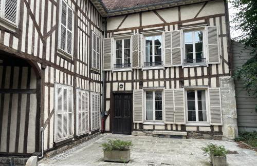 Le Golden - Charme et confort en plein cœur de Troyes - Parking privé - Photo 7