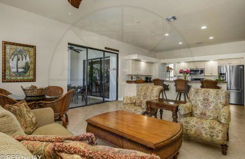 Imperial Paradise Naples - Photo 18