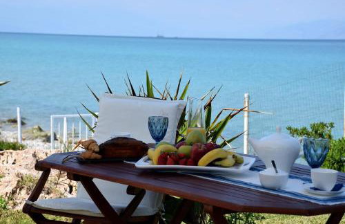 Antorina Beachfront Villas with Private Pools - Foto 11