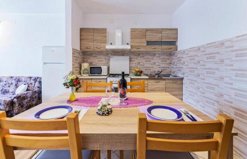 1 Bedroom Stunning Apartment In Labin - Foto 17