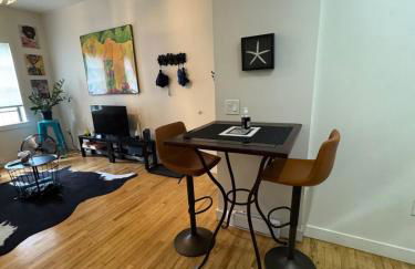 Modern Stay in Downtown Jersey City, Close to NYC! - Foto 13