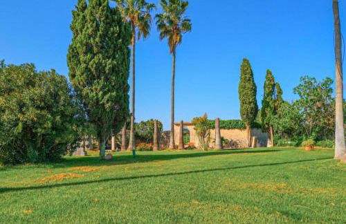 Son Costa, villa típica mallorquina con piscina - Photo 45