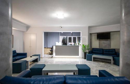 Vivian Hotel - Photo 7