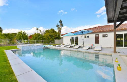 Your Stylish Getaway to Desert Fun and Relaxation - Foto 39