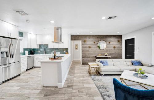 NEW! Private Oasis with Heated Pool Minutes to Wilton Dr and the Beach - Photo 13