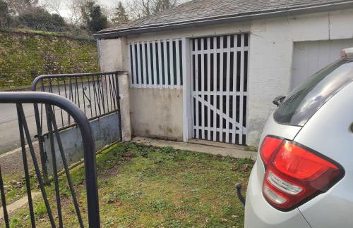 Maison plain pied, 2 chambres, longère typique , fraiche, dans bourg avec tous commerces - Foto 44