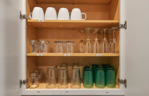 Modern Luxe Townhome with Rooftop Cinema - Foto 31