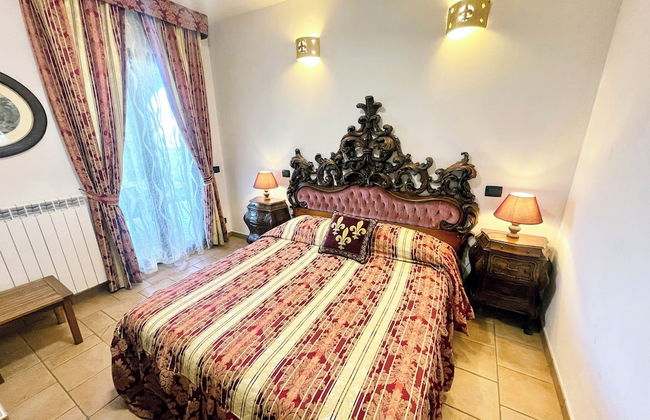 Pool, Jacuzzi and Events Room - Charming Villa in Umbria - Sleeps 24 - Lake View - Foto 19