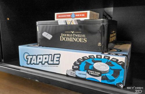 Cozy Luxury Apt, Gym, King Bds, Comfy Sectional - Foto 13