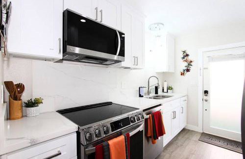 NEW! 2-Bedroom Fontana Guest House close to Kaiser Permanente - Photo 46