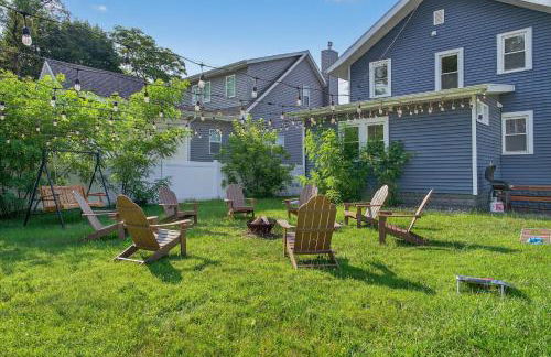 Cozy 4BD - Backyard Retreat - 3mins to Notre Dame - Foto 1
