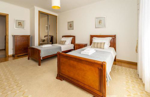 Family Beach House in Amorosa, Northern Portugal - Foto 25