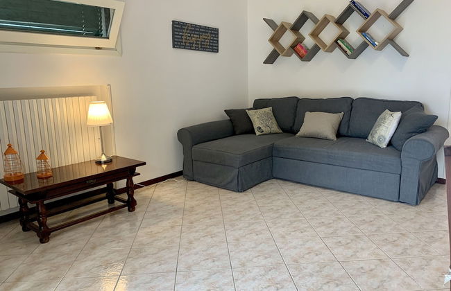 Mamma Ciccia Holiday Home - Front Lake Apartment, beach and swimming pool - Foto 10