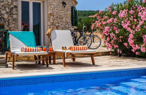 Island Getaway - Heritage House - Photo 62