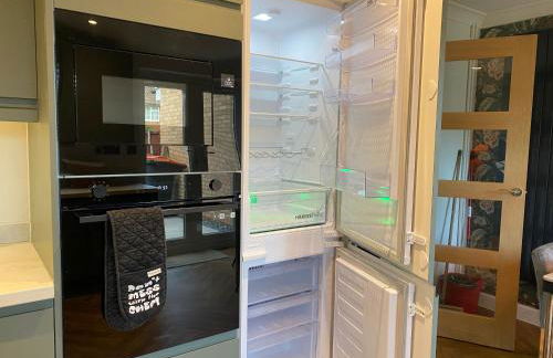 Group Contractor Stay 3 Bed House Bedford Parking WiFi - Foto 36