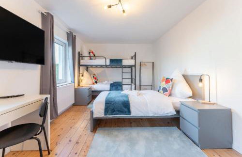 Neues Haus ,11 Betten, völlmöbliert mit Parkplätzen, Garage und Garten - Foto 14