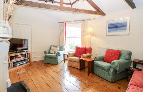 Forge House - Photo 3