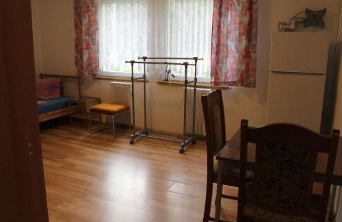 Bungalow 1 - 4-Raum-Wohnung mit Küche und 2 WC Duschen in Ohrdruf-Crawinkel - Photo 34