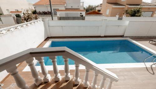 Chalet con piscina privada a 200 m de la playa - Foto 5, sunbed
