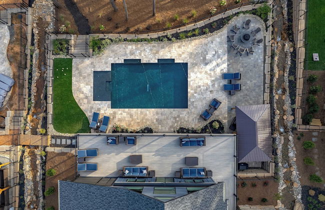 Blue Heron by Avantstay Lakefront, Dock, Pool, Theater Sleeps 22 - Foto 8