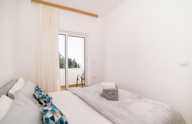 Penthouse Apartment With Panoramic Views - Photo 5