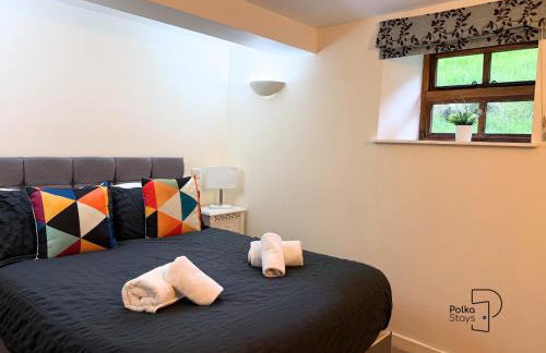 Old Corner Barn Lake District Escape by PolkaStays - Photo 9