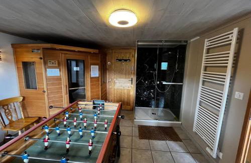 Chalet entier, vue panoramique, ruisseau et sauna. - Foto 52