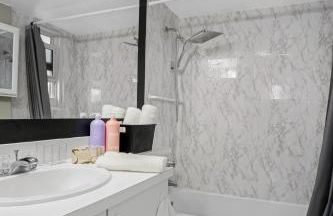 Relaxing Beach Escape - Oceanfront Pool and Tiki - Foto 10