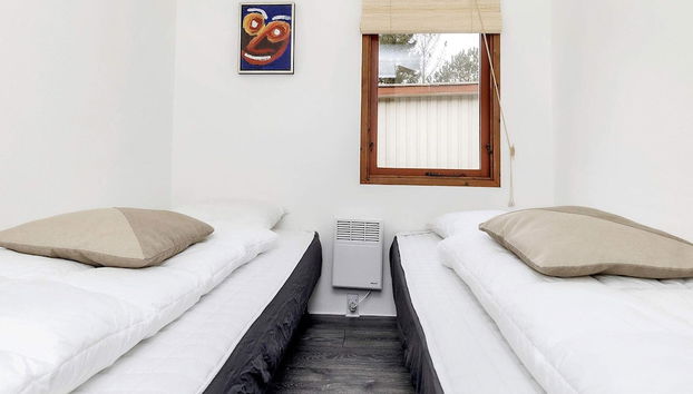 8 Person Holiday Home in Oksbol - Foto 4, Habitación