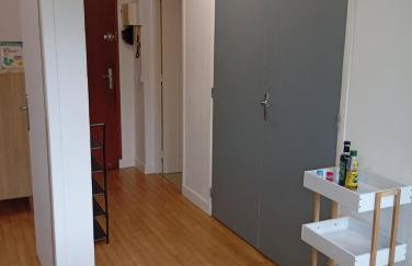 Mistral gagnant ! T1 calme avec vue, parking, télétravail, Wi-Fi, proche CV et gare - Foto 36