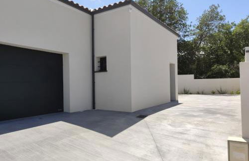 Villa Albera Laroque Gites Location Vacances - Photo 9